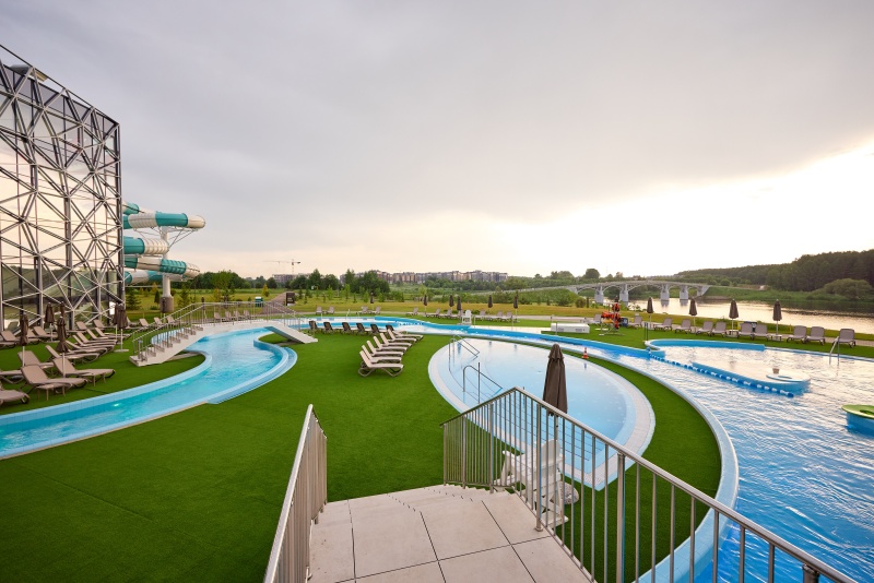 ОТКРЫТЫЙ БАССЕЙН АКВАТЕРРАСА /  AQUATERRACE OUTDOOR POOL